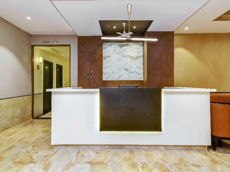 Capital O 28086 Sindhura Grand Hotell Hyderabad Eksteriør bilde