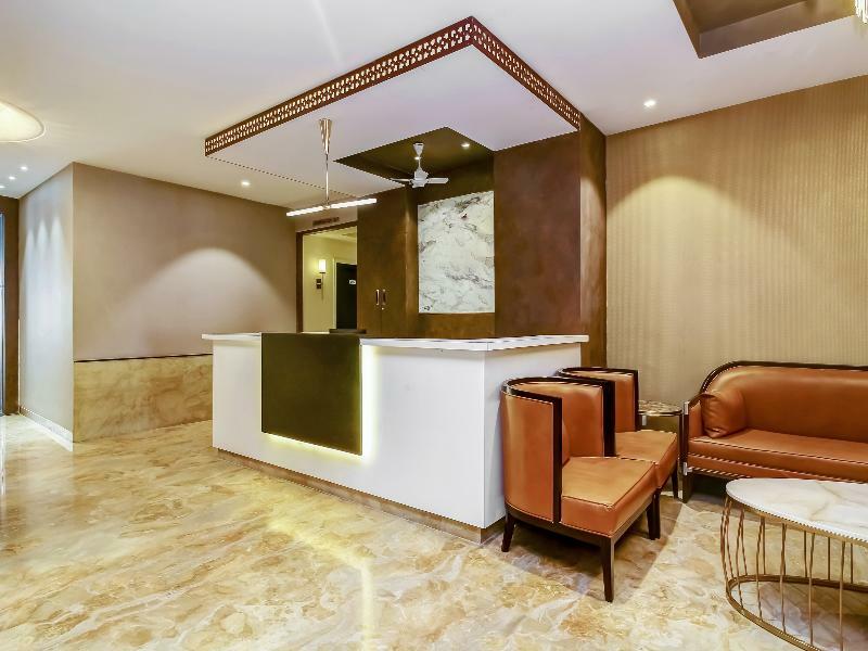 Capital O 28086 Sindhura Grand Hotell Hyderabad Eksteriør bilde